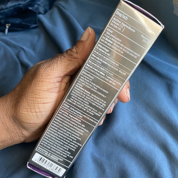 Urban Decay Complexion Perfector (Tinted moisturizer spf) - Picture 6 of 9